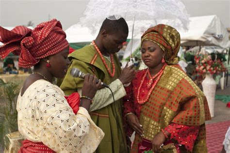  A Ancestral Feast! Uma Jornada Gastronômica Através da História Yoruba